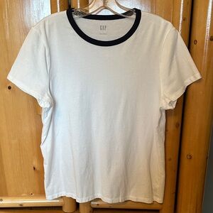 GAP White Short Sleeve Tee with Navy Trim